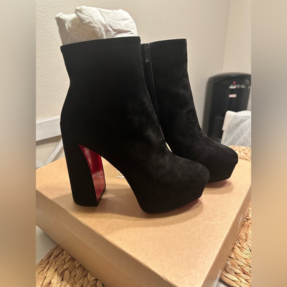 Christian Louboutin movida platform boots
